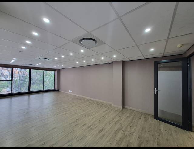 675M² OFFICE TO LET IN SANDTON CENTRAL